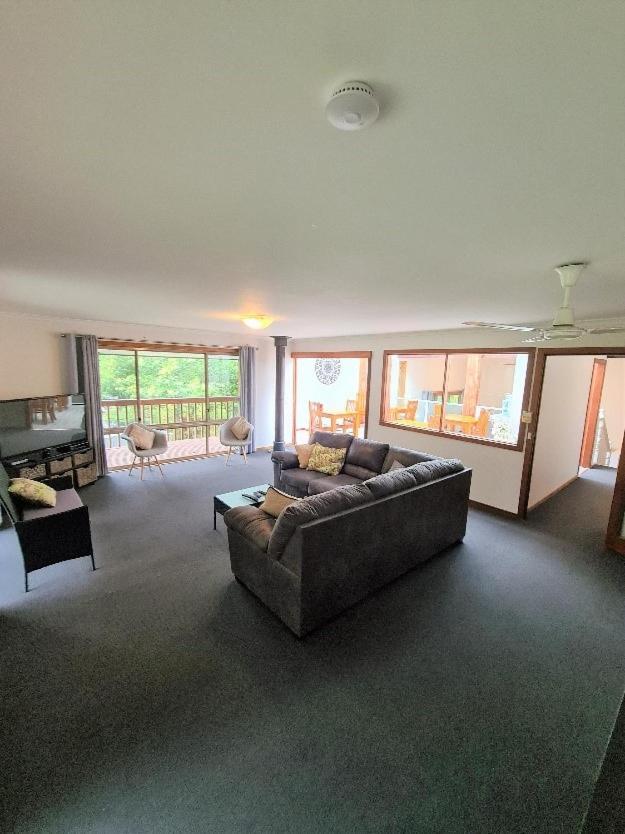 Bird Songs Getaway Accommodation Cabbage Tree Creek エクステリア 写真